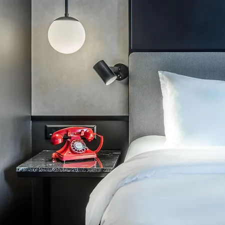 Hotell Radisson Red, Oslo Airport 4*