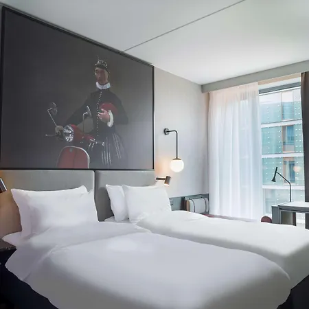 Radisson Red, Oslo Airport 4*