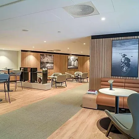 Radisson Red, Oslo Airport מלון