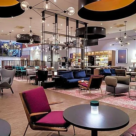 Radisson Red, Oslo Airport 4*