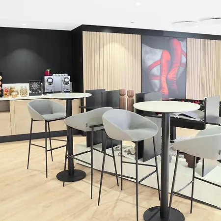 Radisson Red, Oslo Airport Hotel Garder