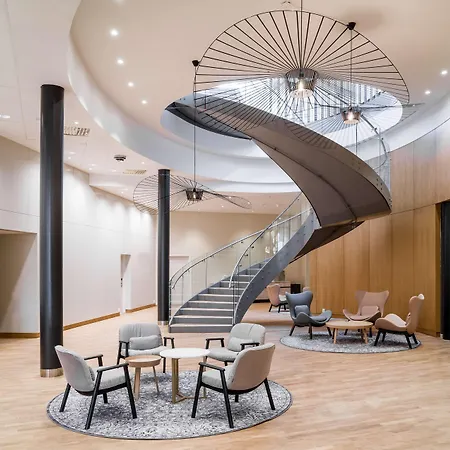 Radisson Red, Oslo Airport 4*