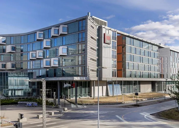 Radisson Red, Oslo Airport 酒店 Garder