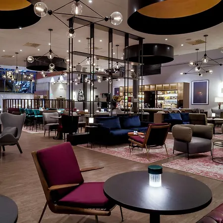 Radisson Red, Oslo Airport Hotel 4*